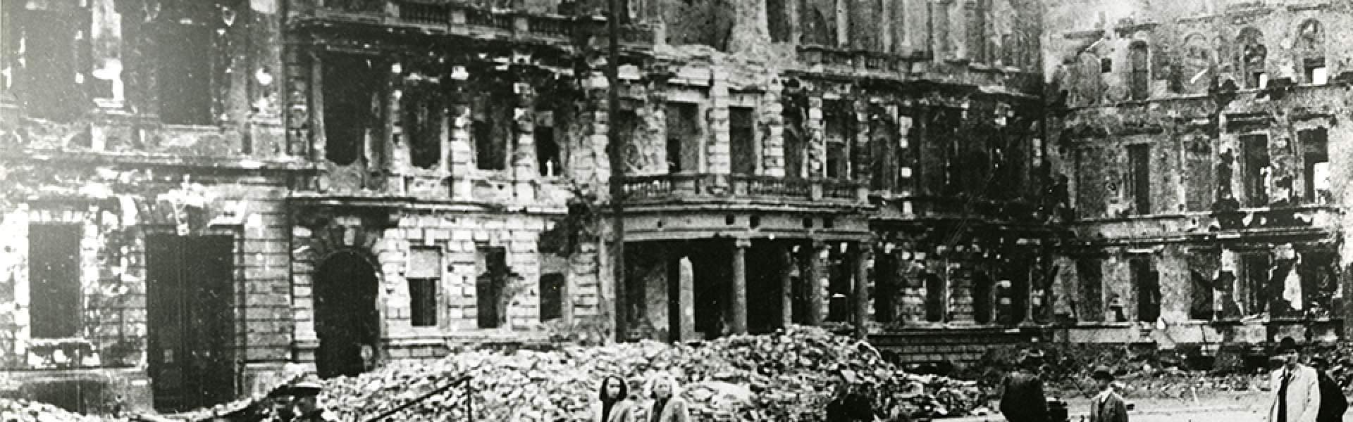 Bombenangriff auf Berlin: Der größte Angriff auf Hitlers Hauptstadt während des Krieges
