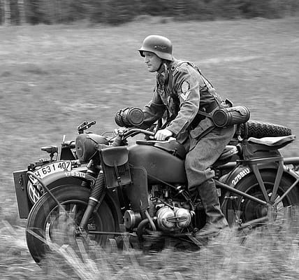 Eine Reise in die Vergangenheit .