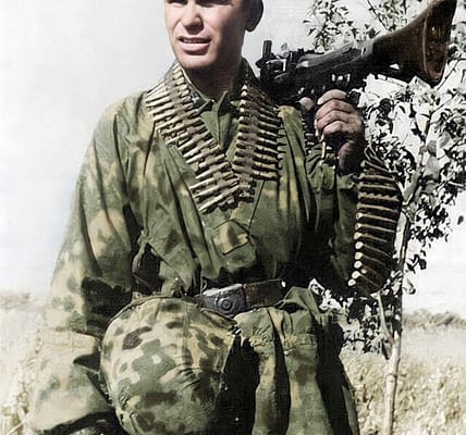 Soldaten der Wehrmacht mit dem MG 34 im Einsatz.