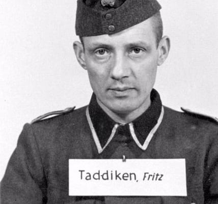 Gesichter des Nationalsozialismus: Schwarz-Weiß-Porträts der Wächter von Auschwitz, die im Zweiten Weltkrieg Millionen Juden töteten