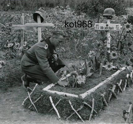 Sauber bleiben! 22 intime Vintage-Schnappschusse von Soldaten des Zweiten Weltkriegs beim Duschen oder Baden