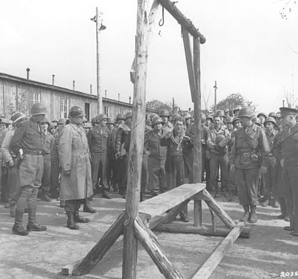 Dwight D. Eisenhower ergriff zusätzliche Maßnahmen, um sicherzustellen, dass der Holocaust nie vergessen wurde