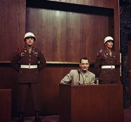 Wie die Nurnberger Prozesse versuchten, die mächtigsten uberlebenden Nazis fur den Holocaust zu bestrafen