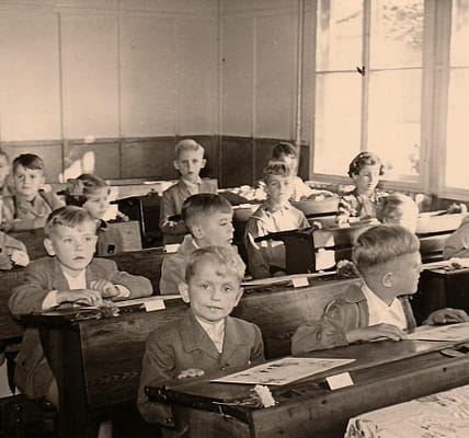 45 schöne Vintage-Fotos von Kindern mit ihren Schultuten