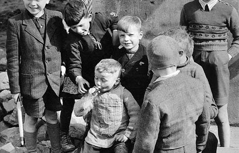 Einzigartige Farbfotos geben Einblicke in das Leben im Deutschland der 1950er und 1960er Jahre nach dem Krieg