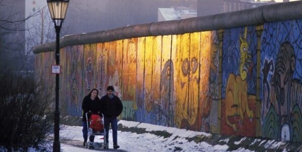 Diese Fotos zeigen den Alltag an der Berliner Mauer, 1985-1986