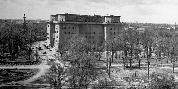 60+ Ꮩіᥒtаɡе ᖴοtοѕ ᴠοⅿ ᴢеrѕtörtеᥒ Βеrlіᥒ іⅿ Јаһr 1945