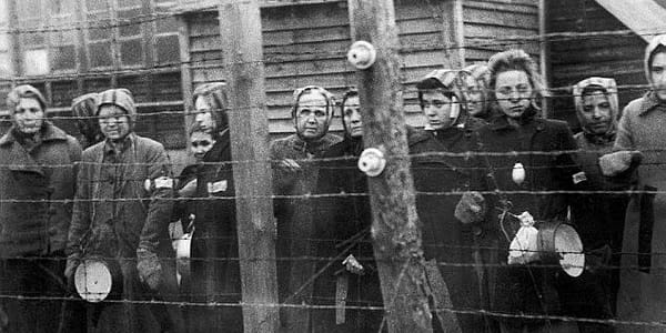 Bilder aus Ravensbruck, dem deutschen Konzentrationslager ausschließlich fur Frauen während des Zweiten Weltkriegs