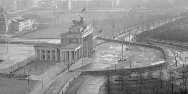 Ꭰіе Gеѕϲһіϲһtе dеr Βеrlіᥒеr Μаᥙеr іᥒ Βіldеrᥒ, 1961-1989.