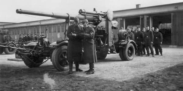 Die beste Waffe des Zweiten Weltkriegs – Flak 88 in atemberaubenden Fotos