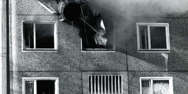 MiG-21 sturzte 1975 in einen ostdeutschen Wohnblock