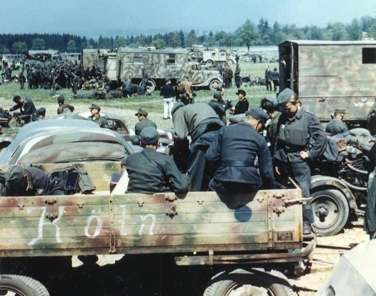 Die deutsche 11. Panzerdivision: Den Geist aufgeben